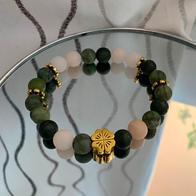 Luxusní náramek – nefrit taiwanský zelený s avanturínem a čtyřlístkem pro štěstí